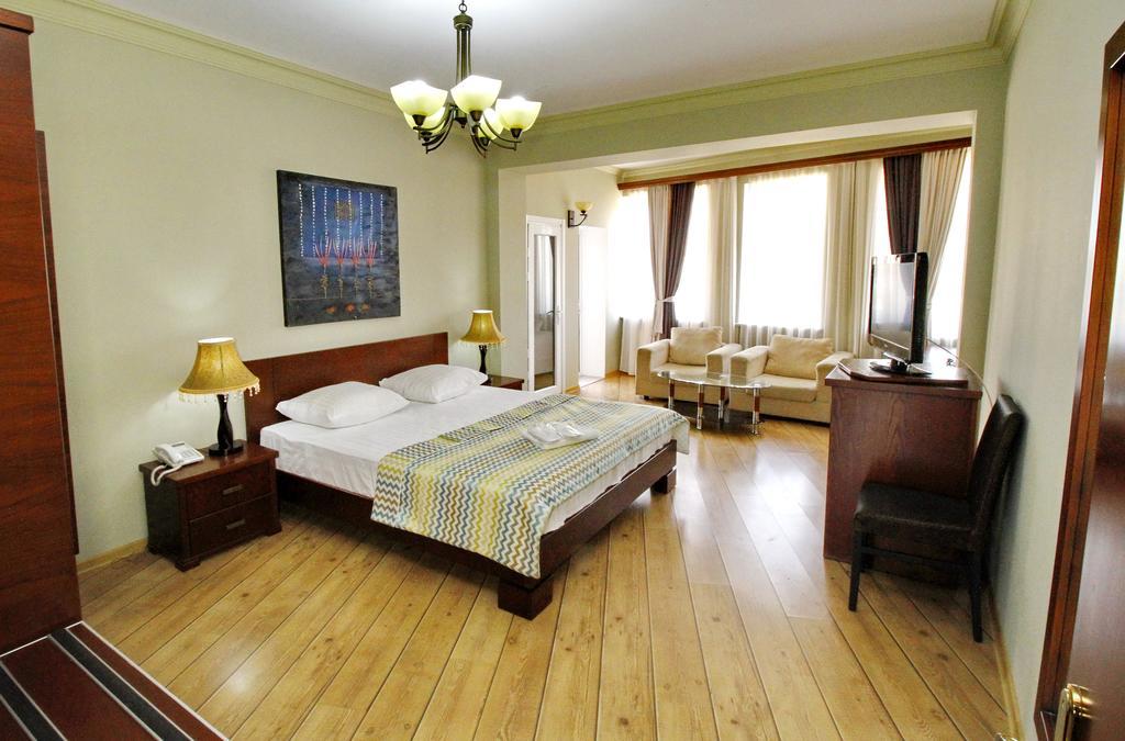 Penthouse Hotel Tbilisi Ngoại thất bức ảnh