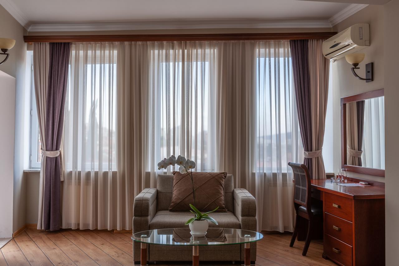 Penthouse Hotel Tbilisi Ngoại thất bức ảnh