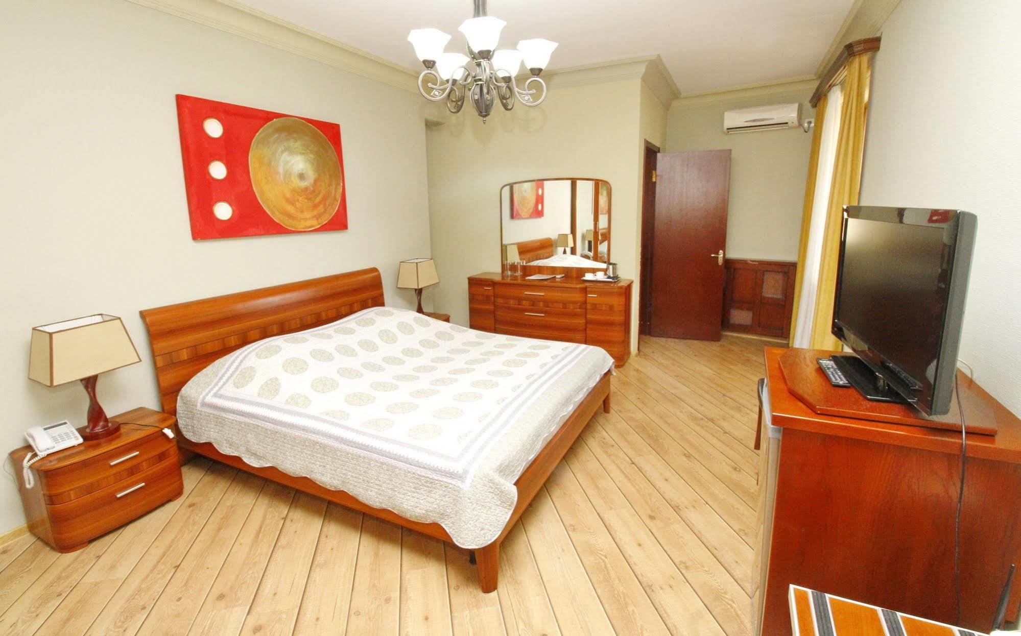 Penthouse Hotel Tbilisi Ngoại thất bức ảnh